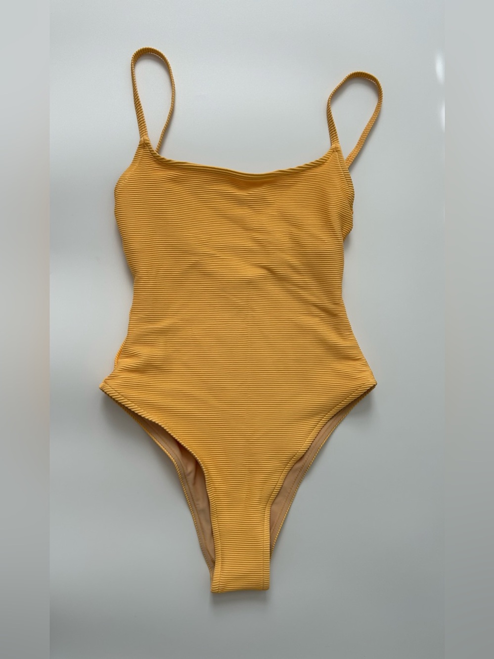 NWOT Zulu & Zephyr Signature Simple One Piece Swimsuit
Beach
Swim
Marigold
US 2